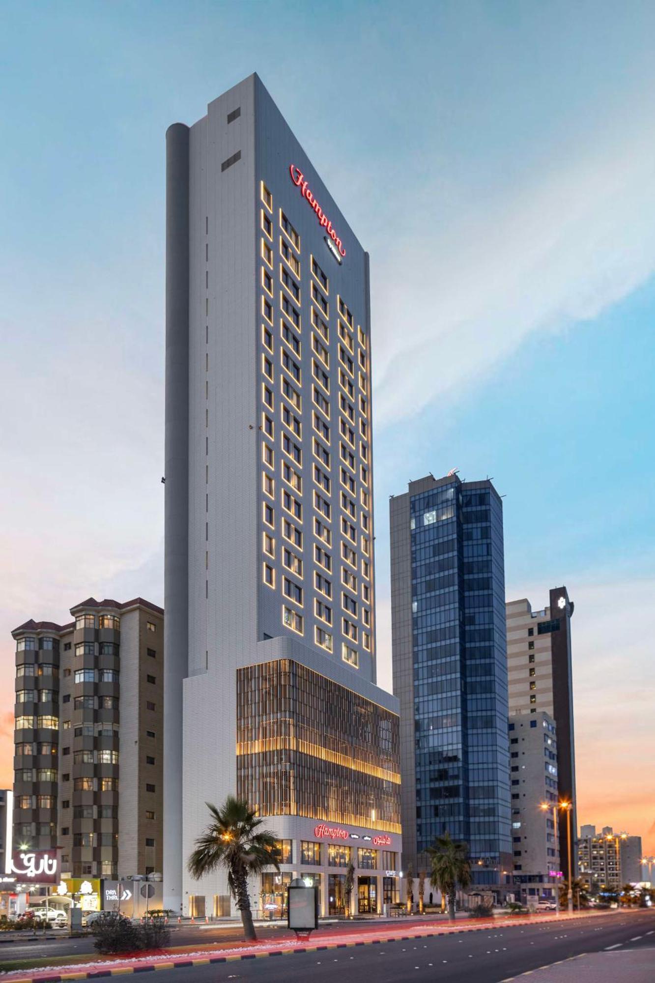 Hampton By Hilton Kuwait Salmiya Hotell Kuwait City Eksteriør bilde